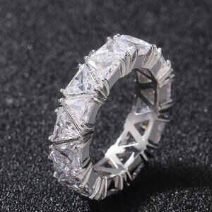 😍Shiny Triangle CZ Silver Plated Trendy Eternity Ring for Women, L211